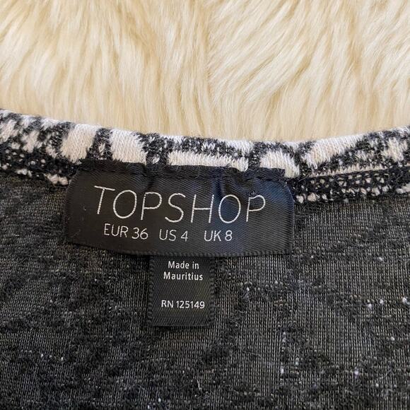 Topshop White Black Daisy Floral Print Skater Dress 4 - Picture 3 of 10